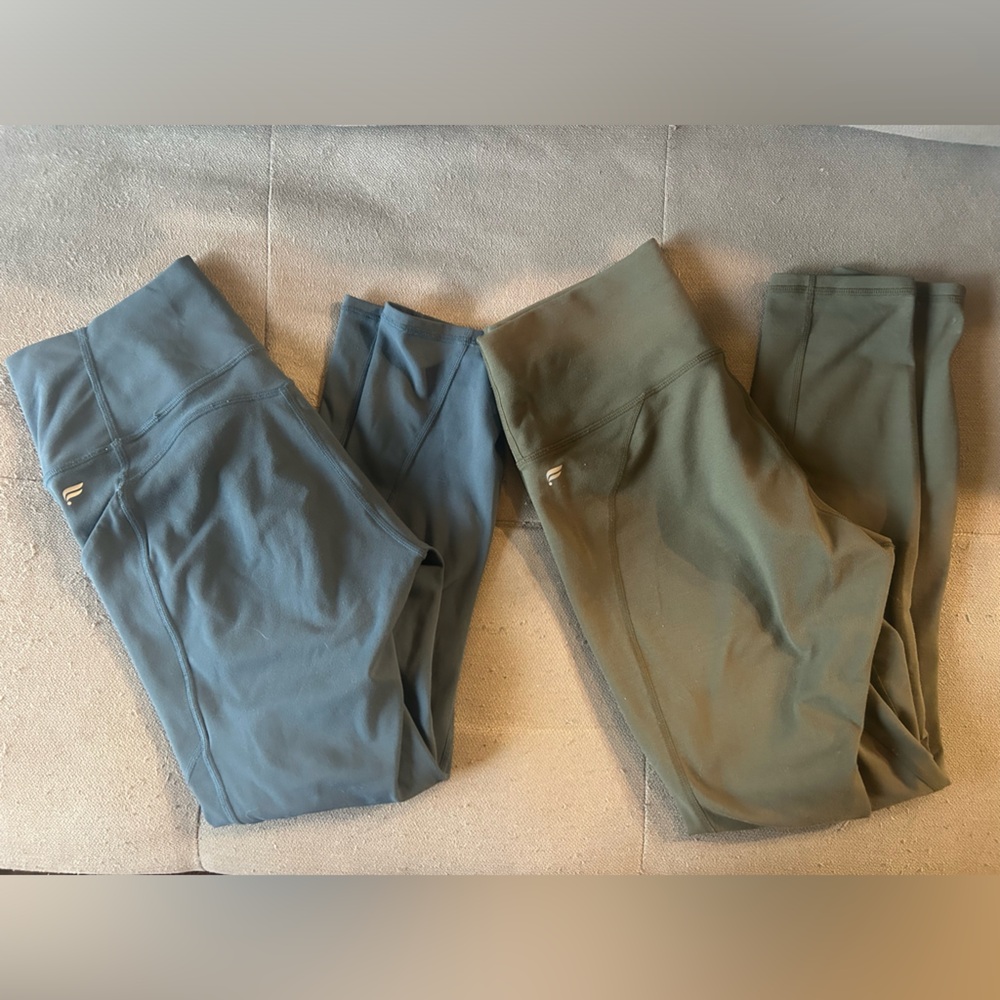 Fabletics bundle - Picture 5 of 5